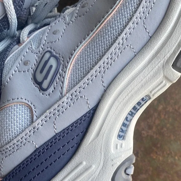 Skechers D’Lites Air Cooled Memory Foam Women's Athletic Shoes. LtBlue&Pink. US8 - Picture 2 of 14